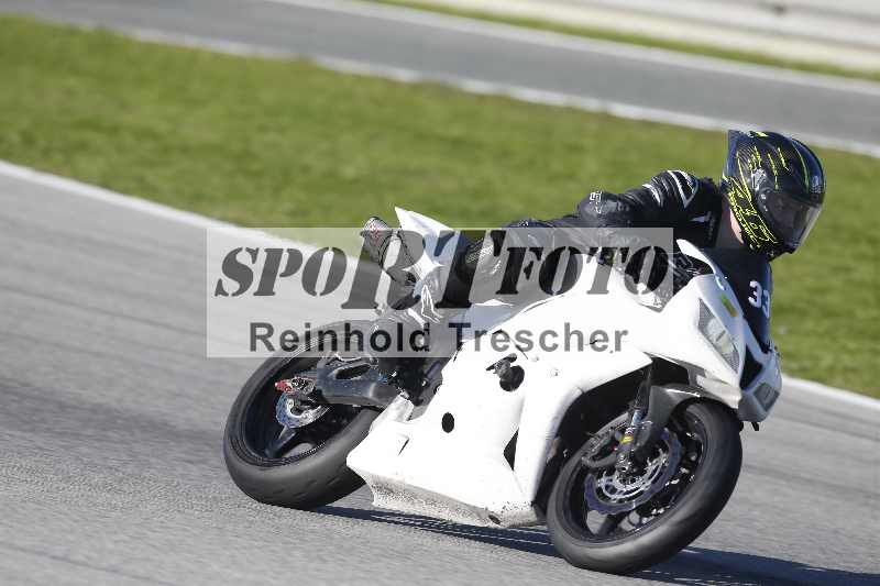 Archiv-2025/02 28.-31.01.2025 Moto Center Thun Jerez/gruen-green/333